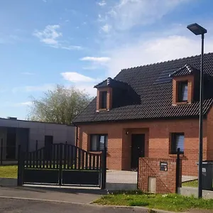 Maison Individuelle, Campagne, 3 Chambres, Baignoire Balneo 2 Places Genech